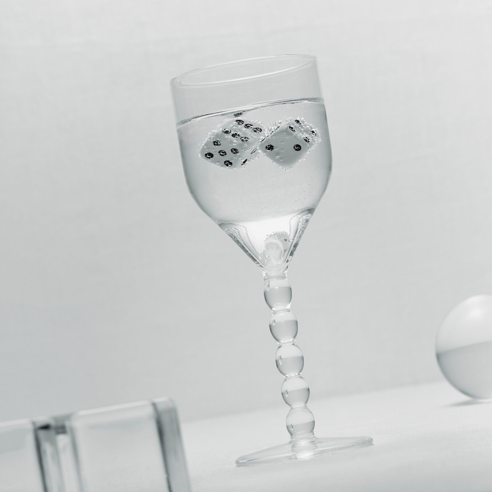 2 Perle Wine Glasses | Clear