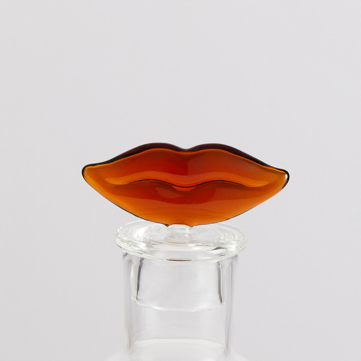 Bisous Decanter Lid