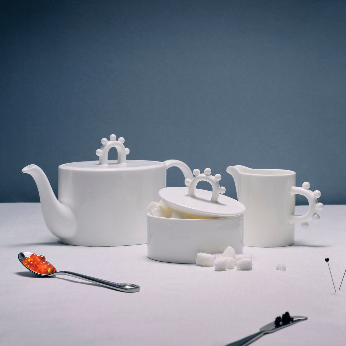 Pomponette Teapot
